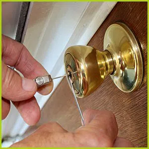 Expert Locksmith Services Los Angeles, CA 310-819-4247 Expert Locksmith Services Los Angeles, CA 310-819-4247 - 5-lock-opening