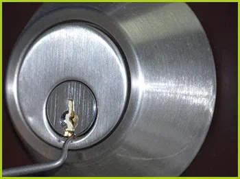 Expert Locksmith Services Los Angeles, CA 310-819-4247 - 7-broken-key